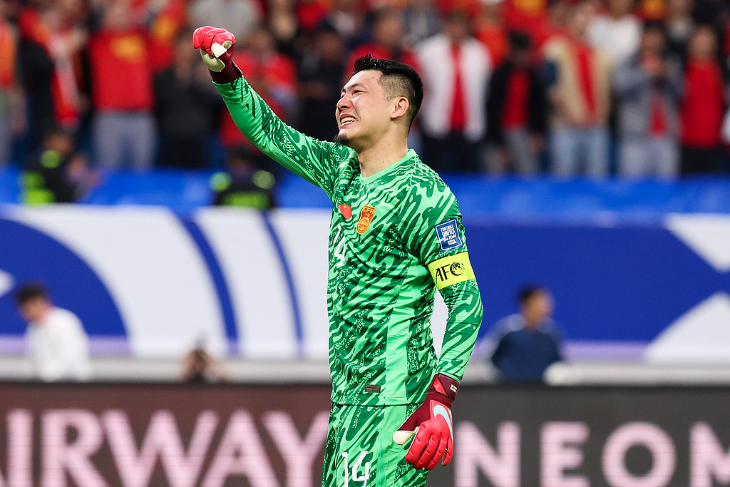 印尼羽毛球队鏖战英格兰羽毛球队，辛杜关键制胜的简单介绍