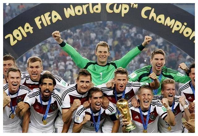 德国队横扫印度队，黄鸭组合统治全场的简单介绍