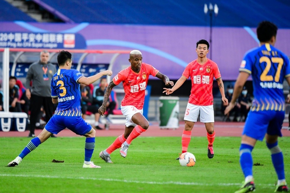 包含AC米兰轻取克罗地亚，马丁内利扛起全队的词条