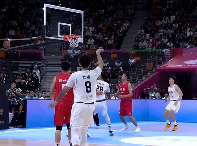 引爆篮球迷狂热的精彩对决回放! 引爆篮球迷狂热的精彩对决回放!