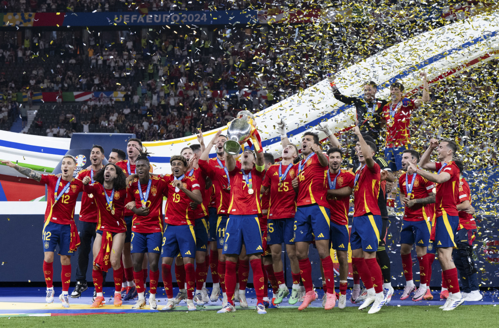 包含塞尔维亚国家队大获全胜！塞尔维亚队横扫天下，霸气登顶的词条