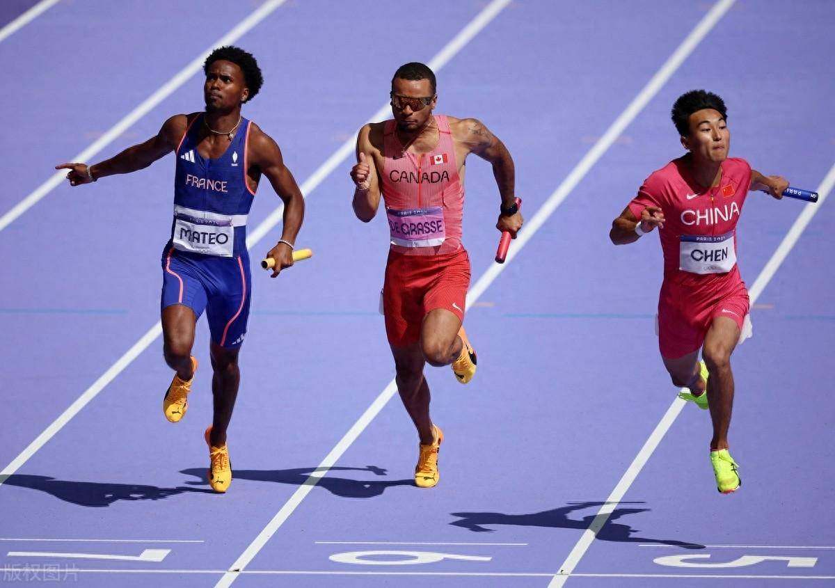 激烈角逐：田径赛场上的惊心动魄