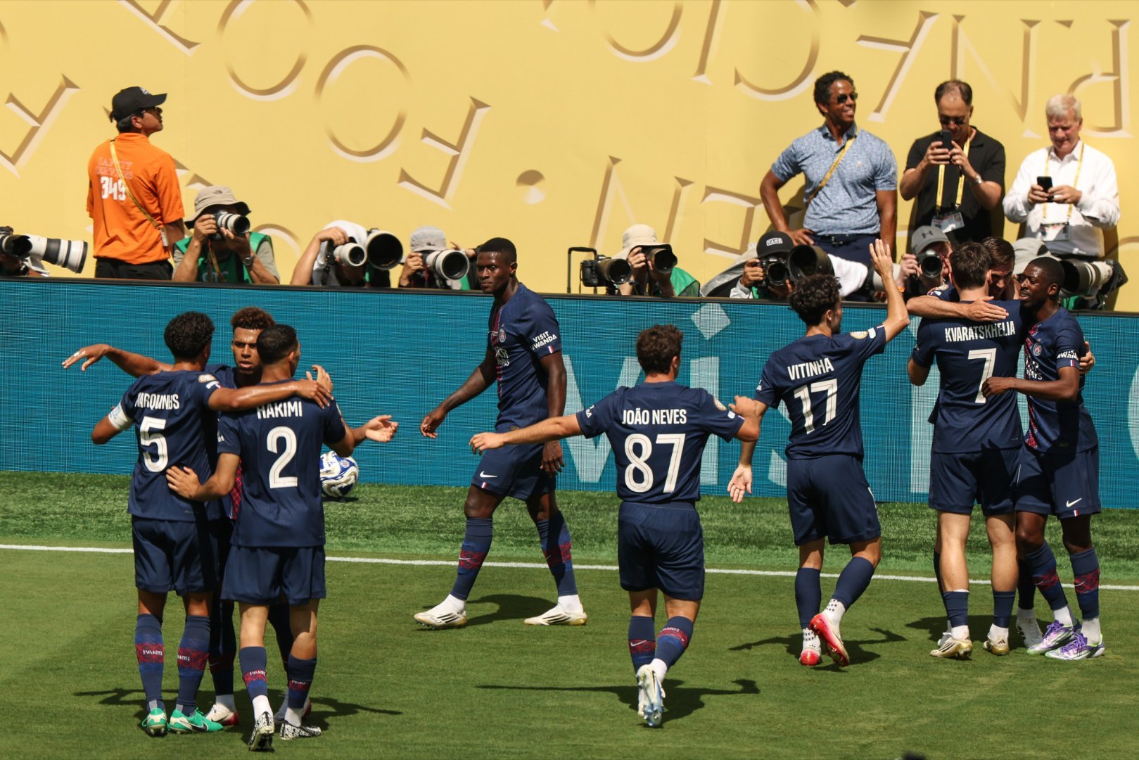 巴黎圣日耳曼客场挑战摩纳哥，谁能获胜？的简单介绍