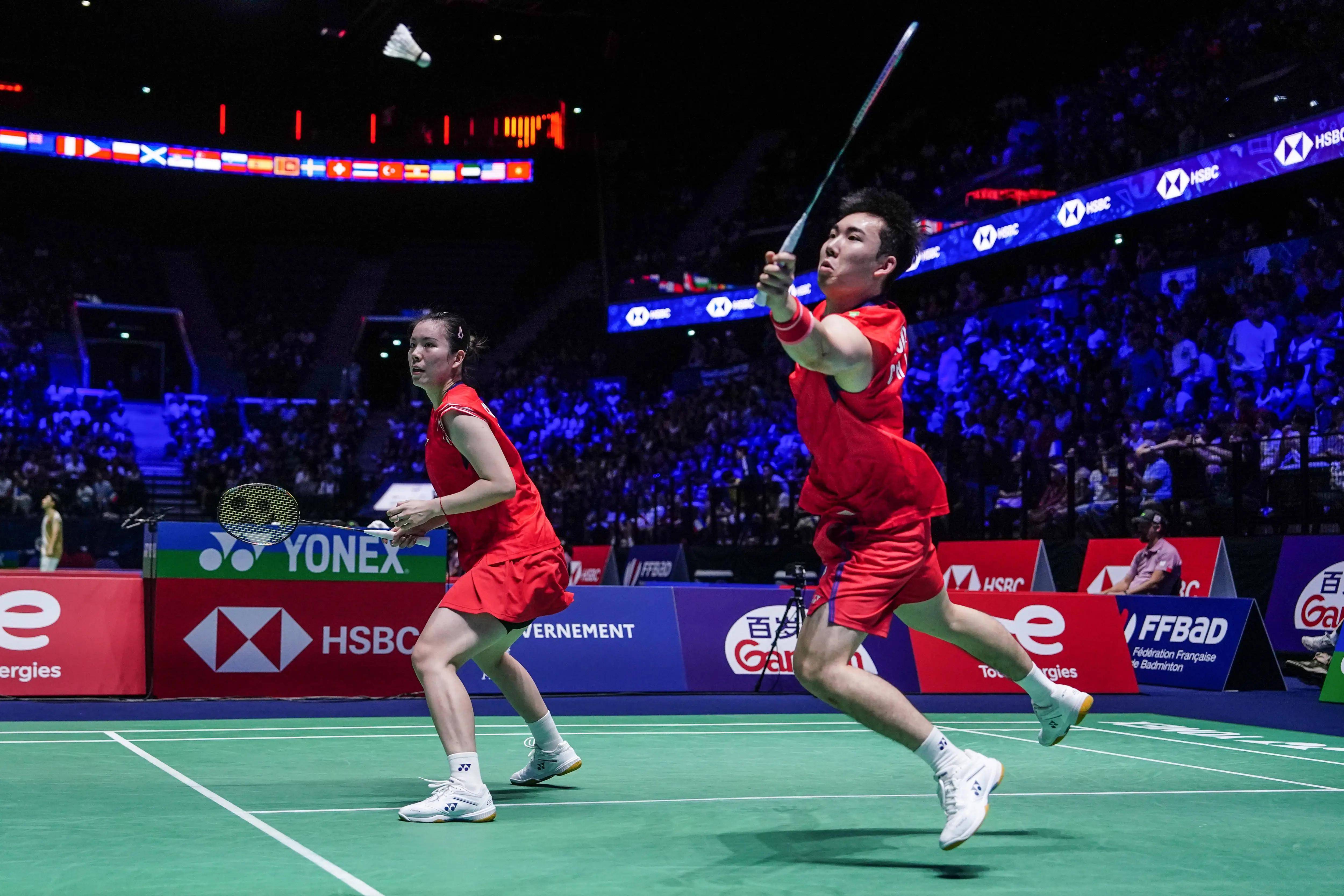 包含泰国羽毛球队逆转法国羽毛球队，谌龙关键制胜的词条