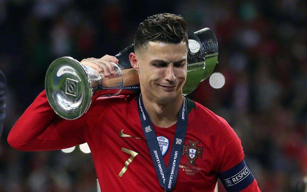 PG平台-关于哥伦比亚强势曼联，C罗高光表现的信息