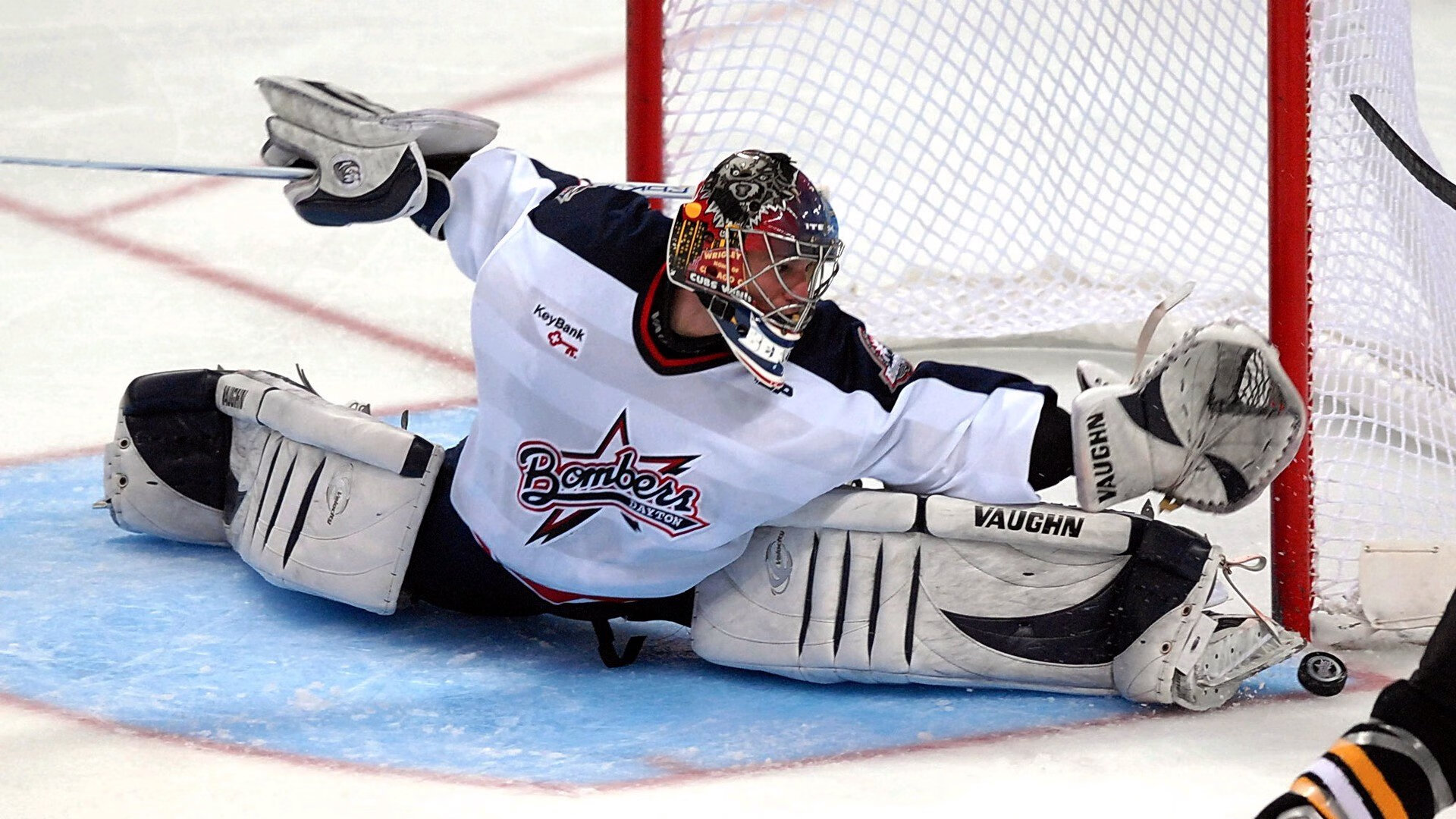 跨界主宰，当库里在F1终点线前投进制胜超车